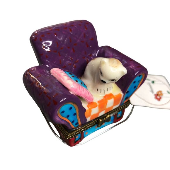 Gift Box Cat Chair Porcelain Hinged Trinket Present Jewelry Pill Purple Kitten - Picture 2 of 13